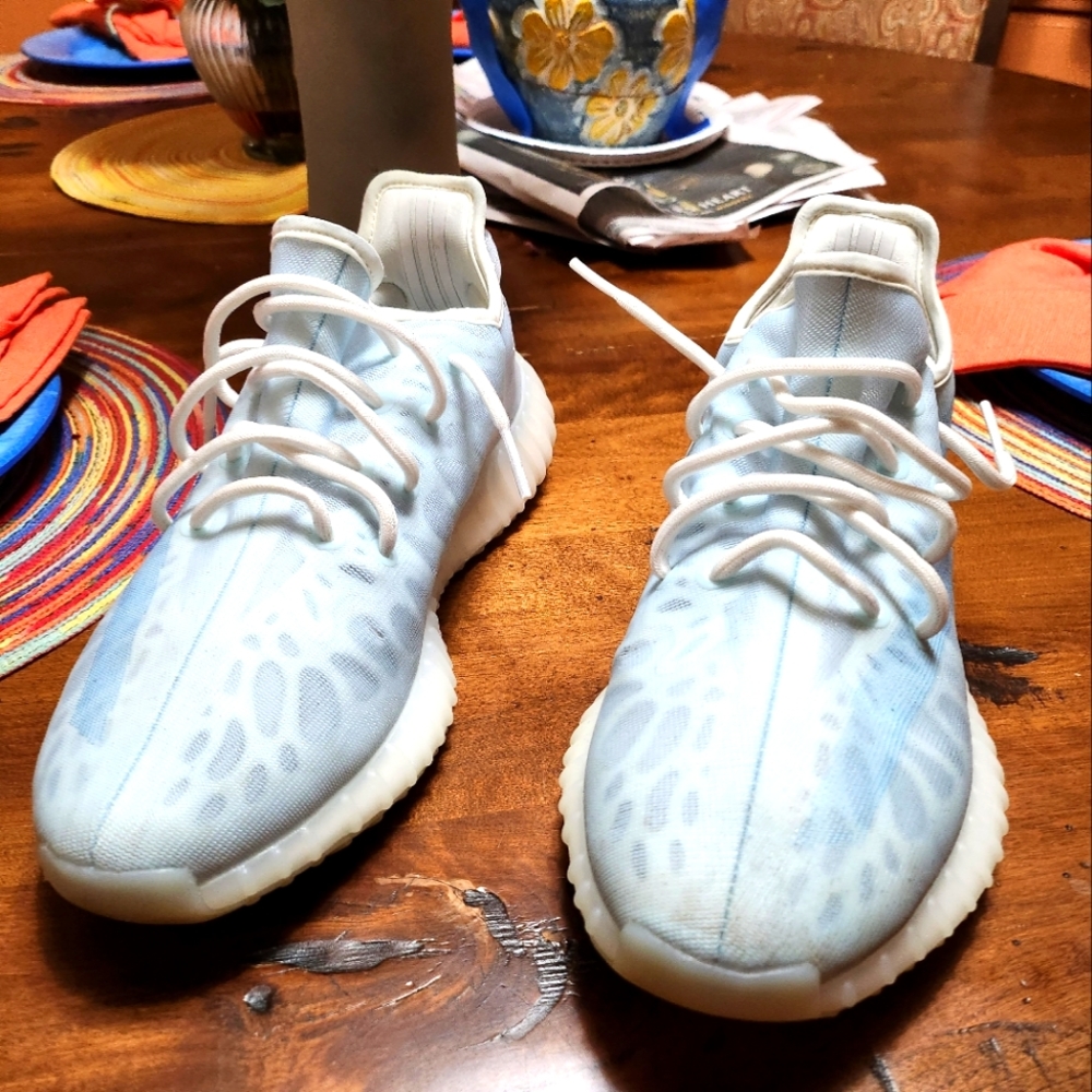 Yeezy Boost mens sneakers